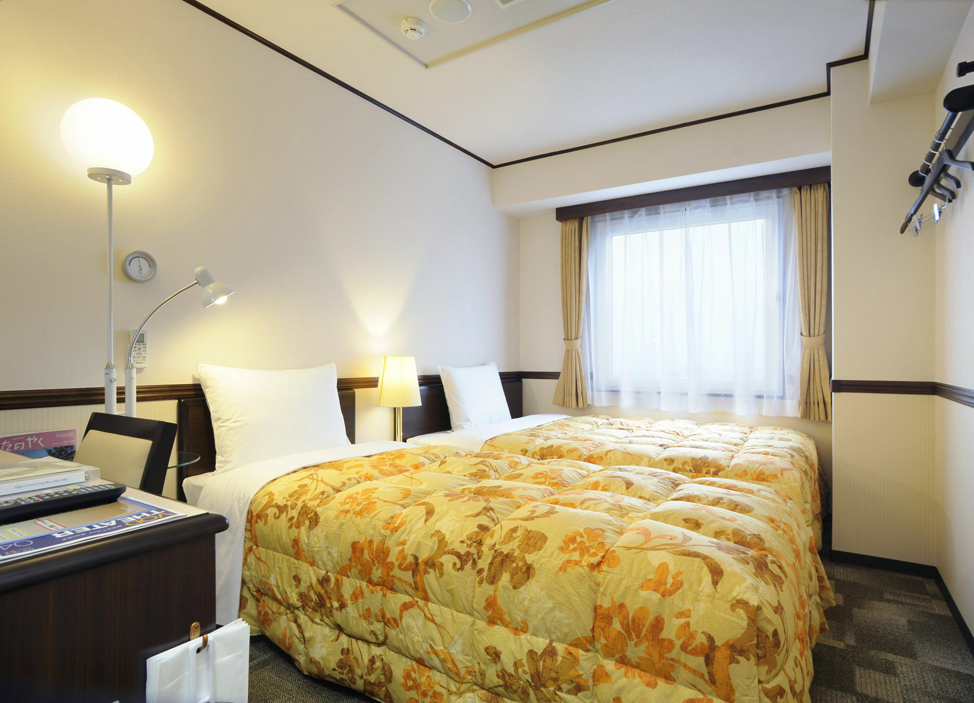 Toyoko Inn Osaka Honmachi No1 Экстерьер фото