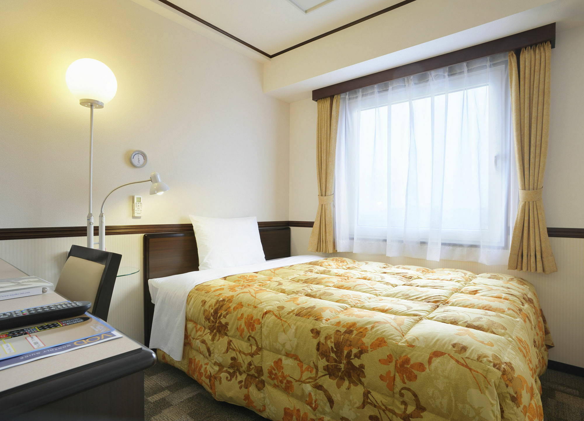 Toyoko Inn Osaka Honmachi No1 Экстерьер фото